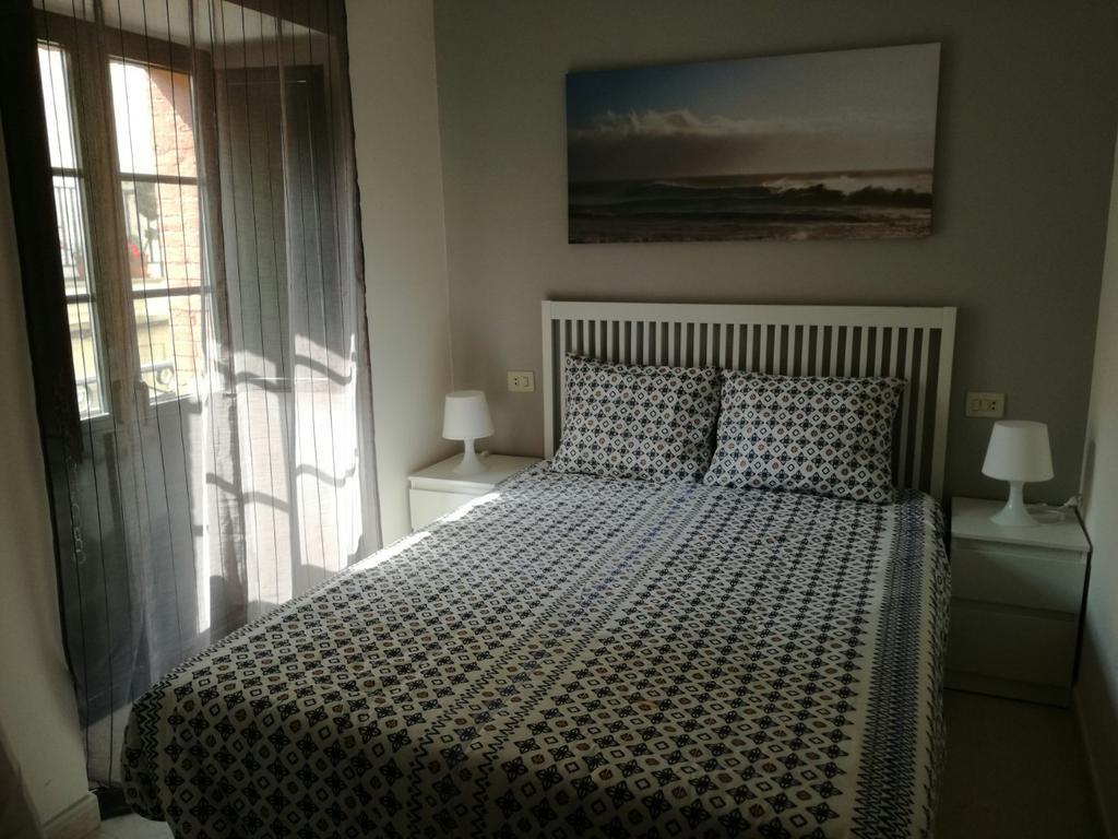 Apartamentos Pobra-Castelo 卡拉米尼亚尔镇 外观 照片
